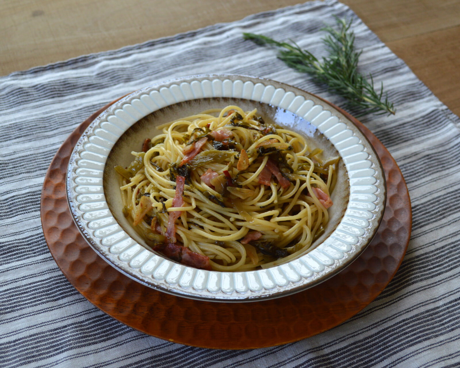 高菜とカリカリベーコンのスパゲティ作り方